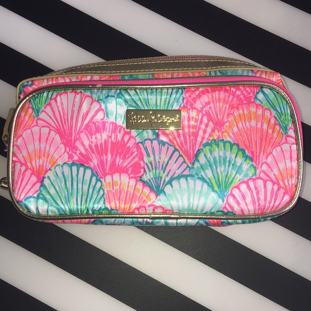 Lilly Pulitzer makeup bag.